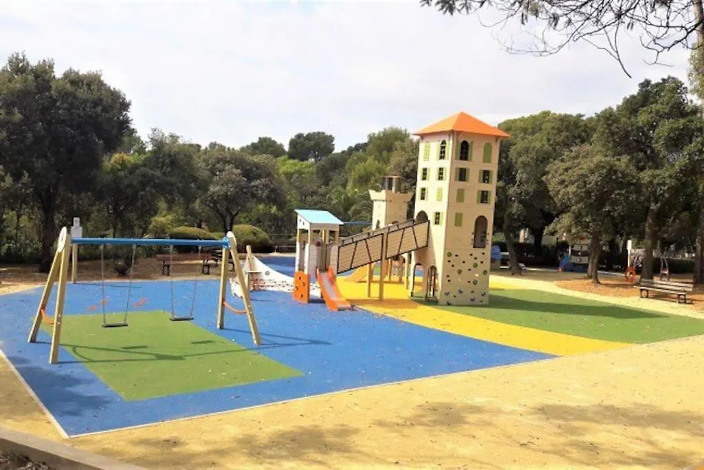 Joli Appart A 100M De La Mer, Jardin Et Piscine Frejus France