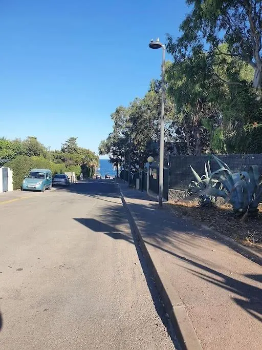 Joli Appart A 100M De La Mer, Jardin Et Piscine Frejus