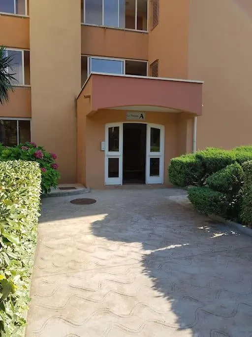 Joli Appart A 100M De La Mer, Jardin Et Piscine Frejus 0*,  France