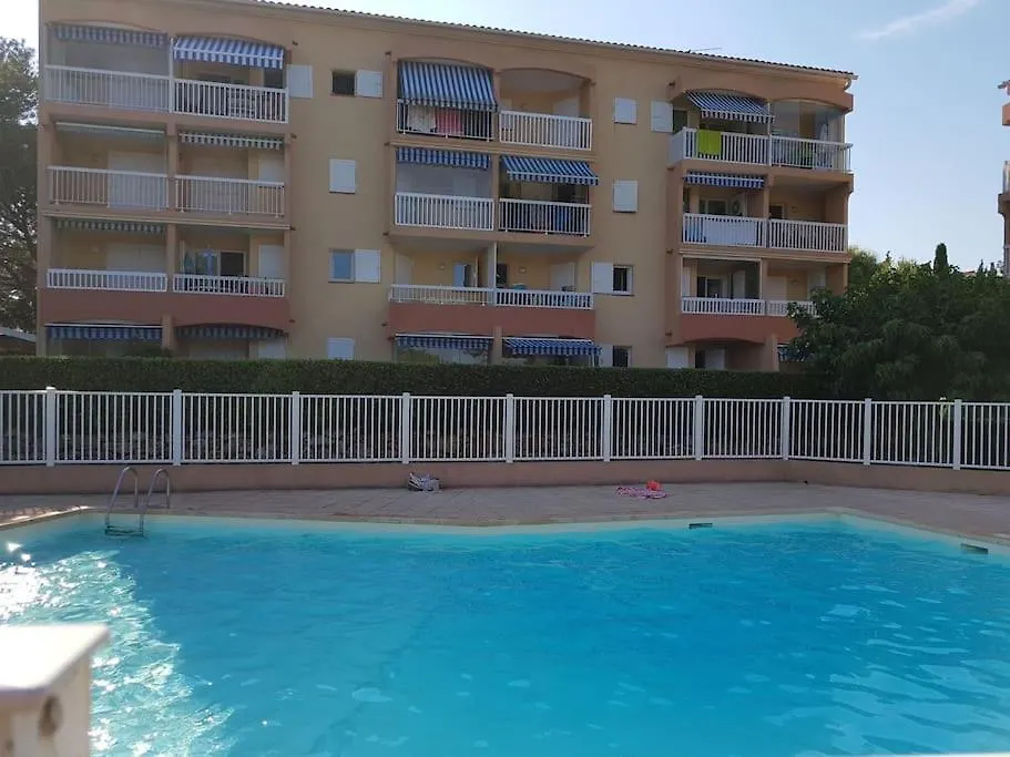 Joli Appart A 100M De La Mer, Jardin Et Piscine Frejus