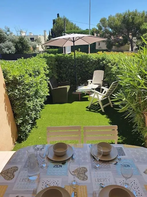 Joli Appart A 100M De La Mer, Jardin Et Piscine Frejus 0*,