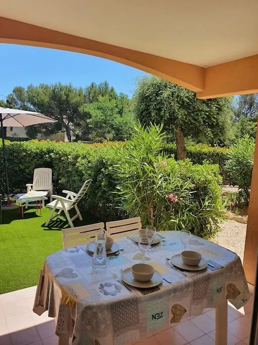 Joli Appart A 100M De La Mer, Jardin Et Piscine Frejus